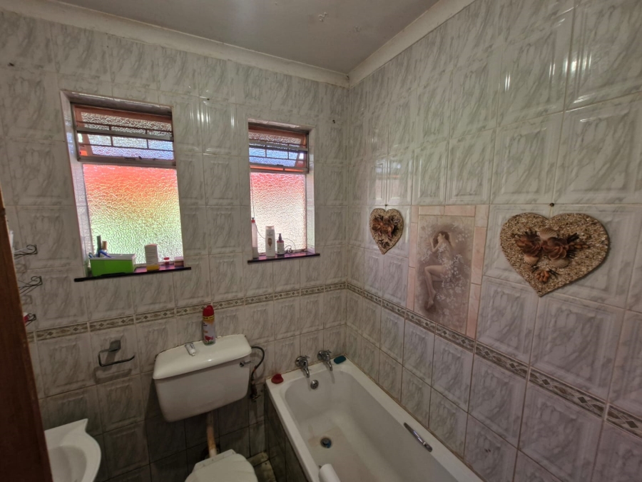 4 Bedroom Property for Sale in Kathu Northern Cape